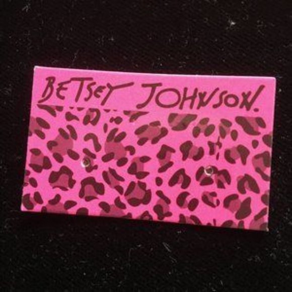 Betsey Johnson - Beautiful key earrings - Picture 3 of 3